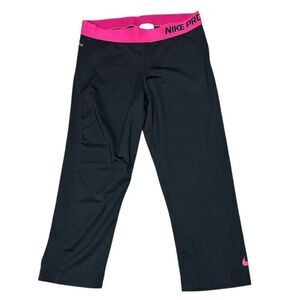 Nike Pro Women's Black Capri Leggings Size L Compression Activewear